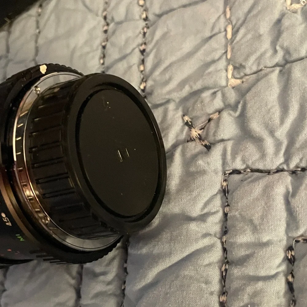 Minolta Black Telephoto Zoom Lens 75-200mm